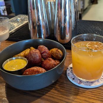 Barbacoa - Mezcal Espresso Martini, Papas Con Ajo, Brunch Punch - Wine Bars Near Me - Kansas City, Missouri