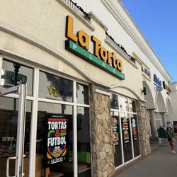 La Torta Plaza - Exterior