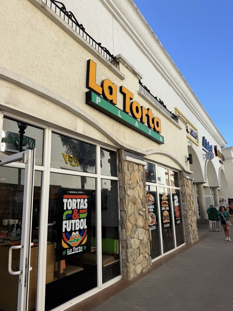 La Torta Plaza