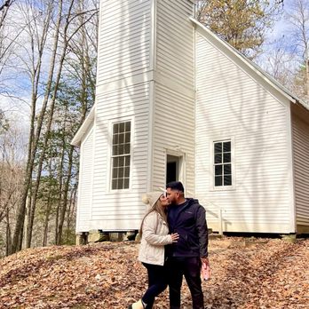 Smoky Mountain Adventure Tours - Fuimos a esta iglesia bautista del año 1880 - ATV Rentals/Tours Near Me - Cosby, Tennessee Smoky Mountain Adventure Tours - Fuimos a esta iglesia bautista del año 1880 - ATV Rentals/Tours Near Me - Cosby, Tennessee