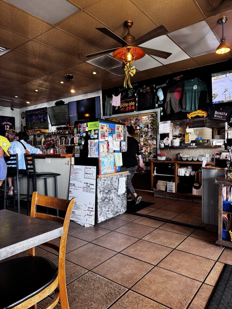 West Coast Smoke and Tap House