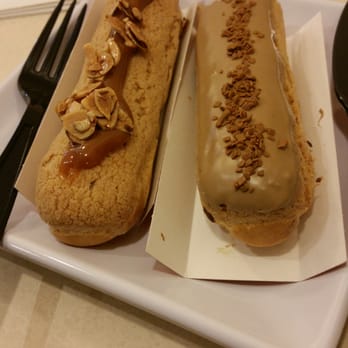 Eclair Bakery - First time here trying out there coffee flavored eclair and there dulce de Leche flavor aswell - Bakeries Near Me - New York, New York