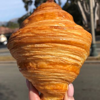 Bree'osh - Montecito - Croissant - Coffee & Tea Near Me - Santa Barbara, California