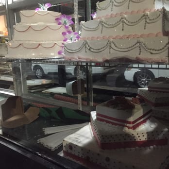 Las Rosas Bakery - Cakes - Bakeries Near Me - Brooklyn, New York