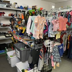 Kids clothing & toys