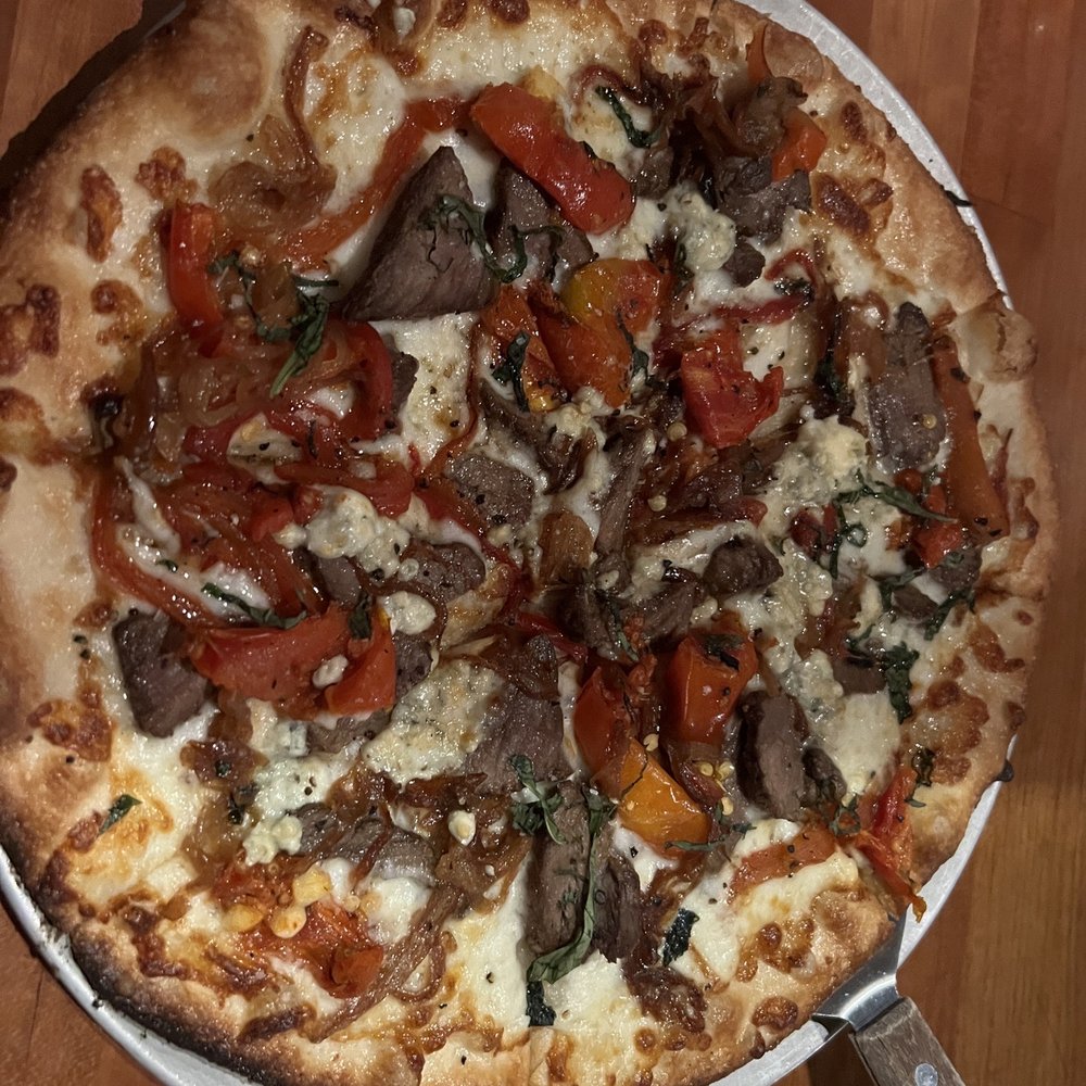 The Toasted Frog - Gorgonzola and beef tip pizza - delicious - New American Near Me - Fargo, North Dakota The Toasted Frog - Gorgonzola and beef tip pizza - delicious - New American Near Me - Fargo, North Dakota