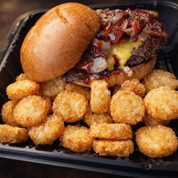 Cranny's Montana St Grill - Montana Burger with Cranny Coins ( tater tots )