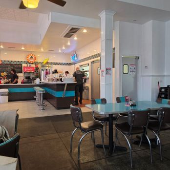 Hunky's Hamburgers - Burgers Near Me - Dallas, Texas