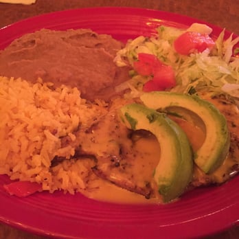 Los Tios Meyerland - Lunch Chicken queso - portion looks bigger in the photo - Mexican Near Me - Houston, Texas Los Tios Meyerland - Lunch Chicken queso - portion looks bigger in the photo - Mexican Near Me - Houston, Texas