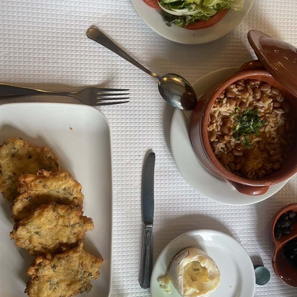 Águas Livres - Cod cakes, rice and salad - Portuguese Near Me - Lisbon, 11 Águas Livres - Cod cakes, rice and salad - Portuguese Near Me - Lisbon, 11