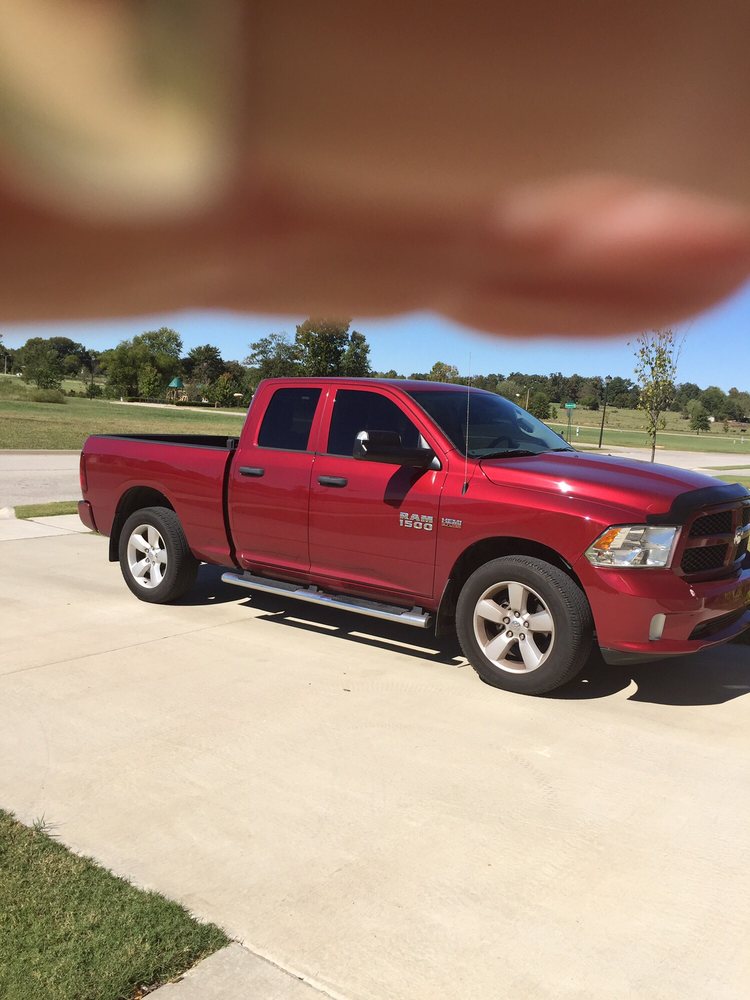 MCLARTY DANIEL CHRYSLER DODGE JEEP RAM FIAT OF SPRINGDALE 31 Reviews