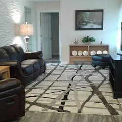 Delta Accommodations - Richardson Suites #1 livingroom