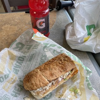 Subway - Fruit punch Gatorade number 8 the great garlic I added avocado and mayo and garlic Aioli too :) - Sandwiches Near Me - San Jose, California Subway - Fruit punch Gatorade number 8 the great garlic I added avocado and mayo and garlic Aioli too :) - Sandwiches Near Me - San Jose, California