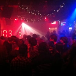 Bar Dancing Braskoer