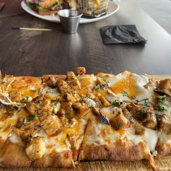 The Hangry Bison - Buffalo chicken flatbread - New American Near Me - Winter Park, Florida