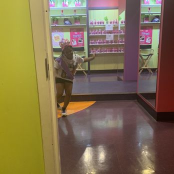 Sweet & Sassy - Dance time! - Kids Hair Salons Near Me - St. Louis, Missouri Sweet & Sassy - Dance time! - Kids Hair Salons Near Me - St. Louis, Missouri