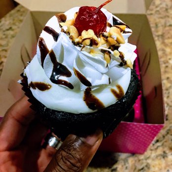 Smallcakes Cupcakery - Marietta - That sundae cupcake yo - Bakeries Near Me - Marietta, Georgia Smallcakes Cupcakery - Marietta - That sundae cupcake yo - Bakeries Near Me - Marietta, Georgia