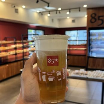 85°C Bakery Cafe-Kapolei - Sea Salt Jasmine Green Tea ICED LARGE - Coffee & Tea Near Me - Kapolei, Hawaii