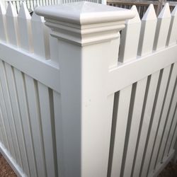 B & B Fence Co