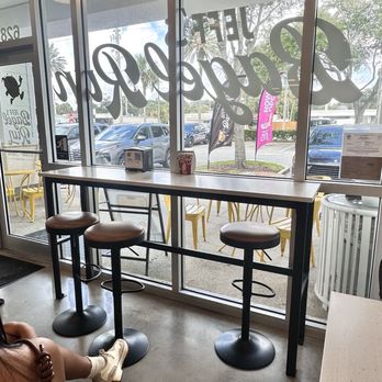 Jeff's Bagel Run - Interior - Coffee & Tea Near Me - Neptune Beach, Florida