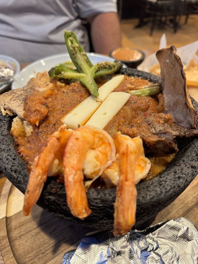 Food from El Coco Pirata