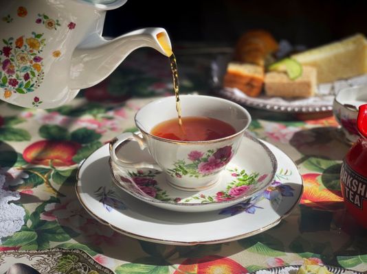 Julian Tea & Cottage Arts by null
