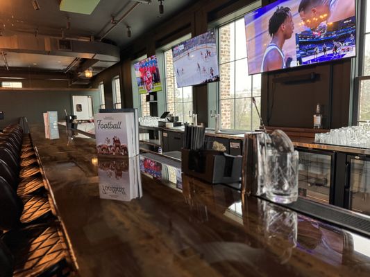 Suite 200 Grille by null