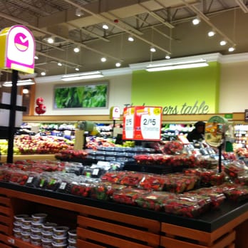Stop & Shop - part of the produce section - Grocery Near Me - Tarrytown, New York Stop & Shop - part of the produce section - Grocery Near Me - Tarrytown, New York