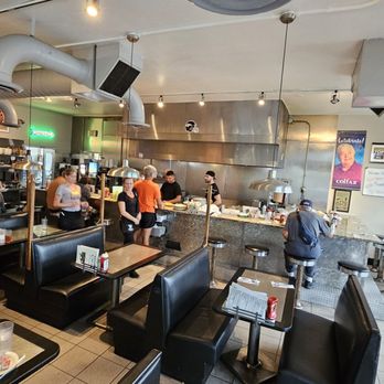Pete's Kitchen - Dinin Room - Greek Near Me - Denver, Colorado Pete's Kitchen - Dinin Room - Greek Near Me - Denver, Colorado