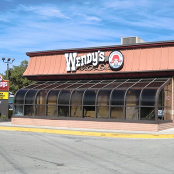 Wendy's - the front of the restaurant - Burgers Near Me - Naples, Florida Wendy's - the front of the restaurant - Burgers Near Me - Naples, Florida