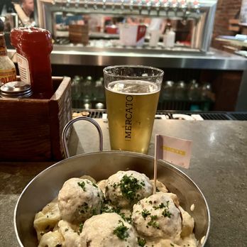 Sienna Mercato - Spicy Pork meatballs with creamy parmesan sauce and tortellini. Absolutely incredible. - Italian Near Me - Pittsburgh, Pennsylvania