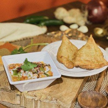 Mayas Kitchen Indian Cuisine - Samosa with Choley - Indian Near Me - Phoenix, Arizona