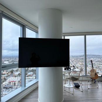 Big Ben Mounts - Support column in High Rise tv mount. No drilling, moving and just looks great! - Electricians Near Me - Tarzana, California