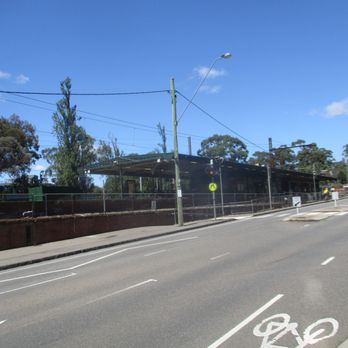 Heidelberg Railway Station - Outside - Transportation Near Me - Heidelberg, VIC