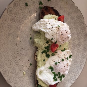 Joon - Avocado on bread with porched eggs - Cafes Near Me - Munich, BY