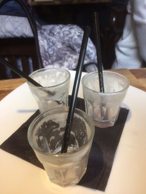 Le Bouchon & L' Assiette by null