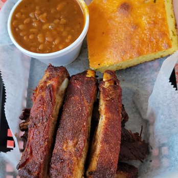Eli's BBQ - Riverside - Barbeque Near Me - Cincinnati, Ohio
