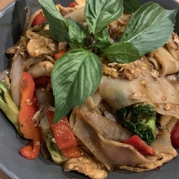 Drunken Noodle