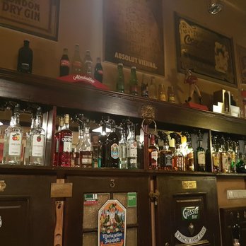 Wachauer Weinstube - Die Bar - Wine Bars Near Me - Vienna, 9