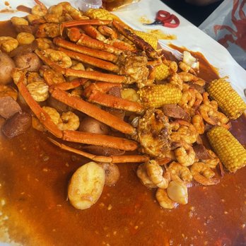 Etouffee Shaking Crab - Cajun flavored seafood boil with lemon pepper flavored king crab. - Seafood Near Me - Redlands, California Etouffee Shaking Crab - Cajun flavored seafood boil with lemon pepper flavored king crab. - Seafood Near Me - Redlands, California