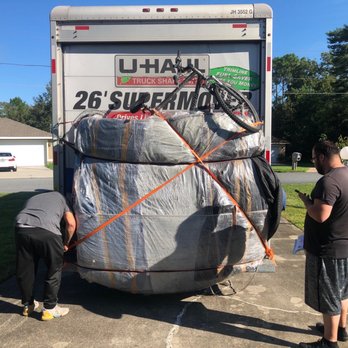 GPS Moving - Movers with mattress tied to back of truck. - Movers Near Me - San Diego, California