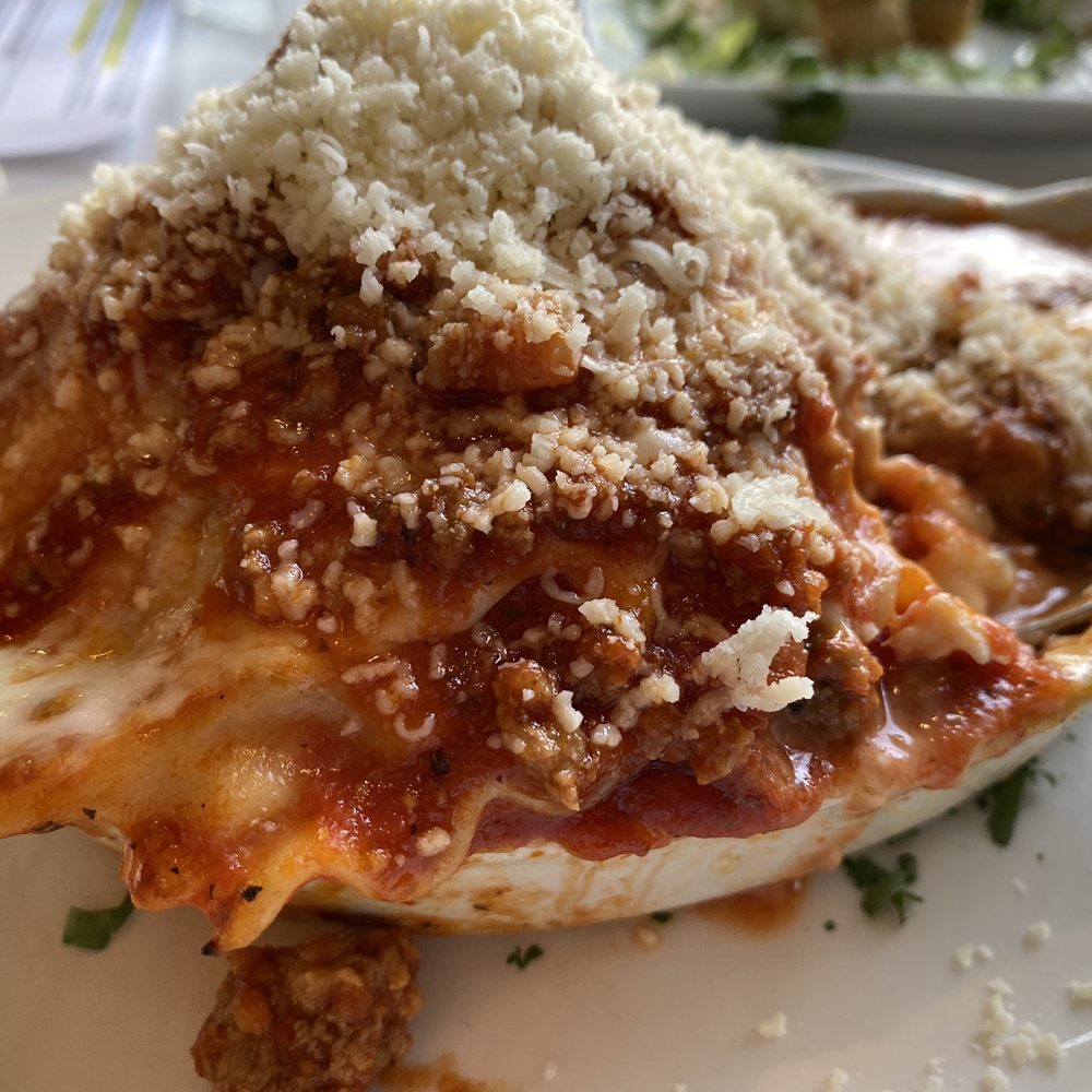 Gino's - Lasagna - Italian Near Me - Salinas, California Gino's - Lasagna - Italian Near Me - Salinas, California