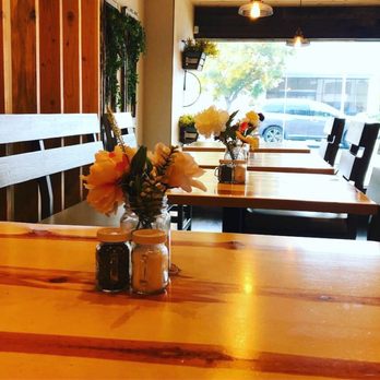 Farm Table - Breakfast & Brunch Near Me - Van Nuys, California