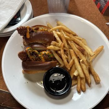 TGI Fridays Central Islip - American Near Me - Central Islip, New York TGI Fridays Central Islip - American Near Me - Central Islip, New York