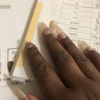 Lotus Nails Spa - Weak broken acrylics after 3 days - Nail Salons Near Me - Renton, Washington