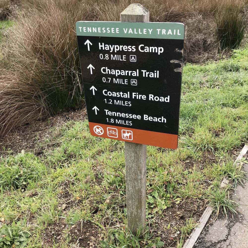 Tennessee Valley - This way to the Chaparral Trail, Coastal Fire Road, and Tennessee Beach in the Tennessee Valley in Marin County. - Hiking Near Me - Mill Valley, California Tennessee Valley - This way to the Chaparral Trail, Coastal Fire Road, and Tennessee Beach in the Tennessee Valley in Marin County. - Hiking Near Me - Mill Valley, California