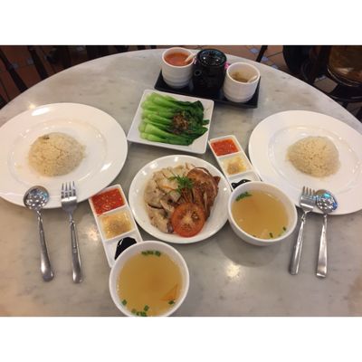 Loy Kee Best Chicken Rice by null