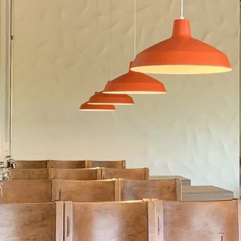 Slappy Cakes - Clean lines of the seating area - Breakfast & Brunch Near Me - Lahaina, Hawaii Slappy Cakes - Clean lines of the seating area - Breakfast & Brunch Near Me - Lahaina, Hawaii