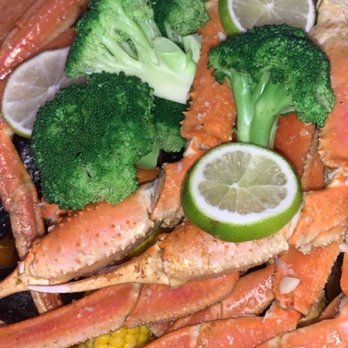 Snow Crab Juicy Seafood - Combo A and D - Seafood Near Me - Indianapolis, Indiana Snow Crab Juicy Seafood - Combo A and D - Seafood Near Me - Indianapolis, Indiana