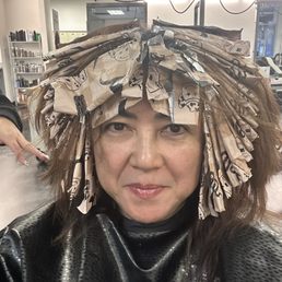 Saraiyah has a unique type of foil. She must have used 60-80 of foil